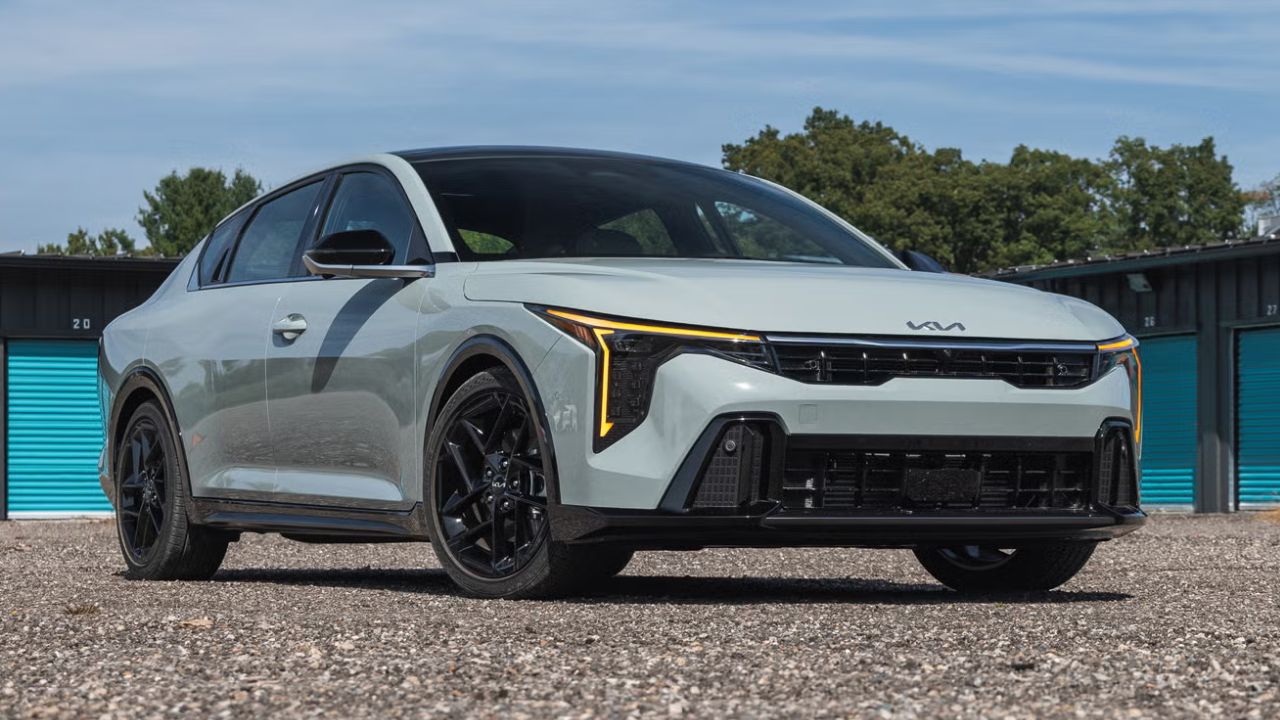 Kia k4